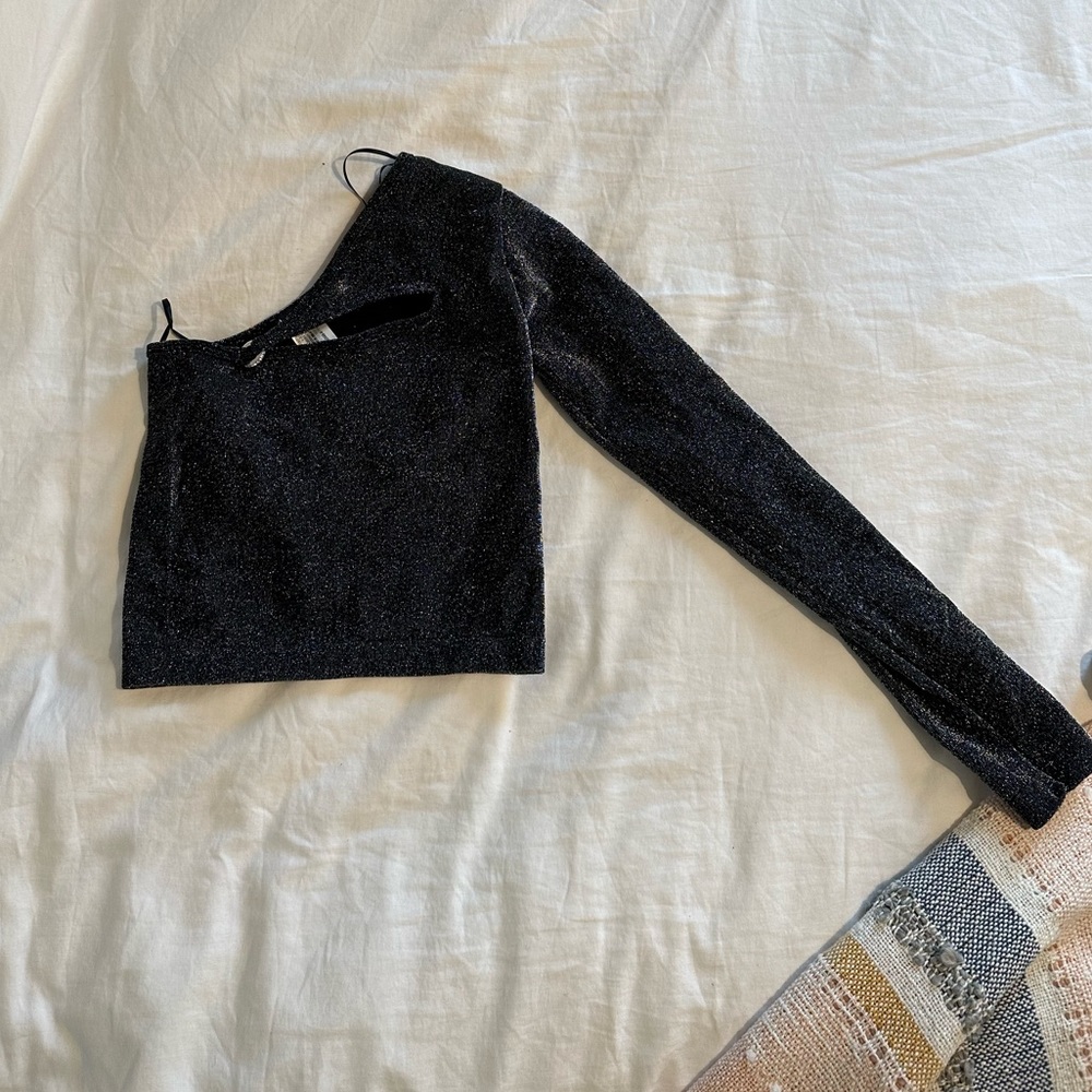 Black Glitter Cropped Body-Contour One Sleeve Top. BRAND NEW WITH TAGS (60% Off)